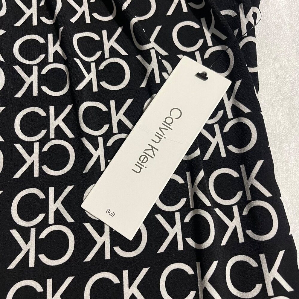 Calvin Klein Black & White Sleeveless Logo Top – Women’s Size M - Picture 4 of 11